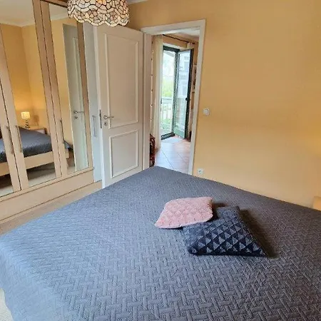 Appartmenthaus Laura Апартаменты Кюлунгсборн