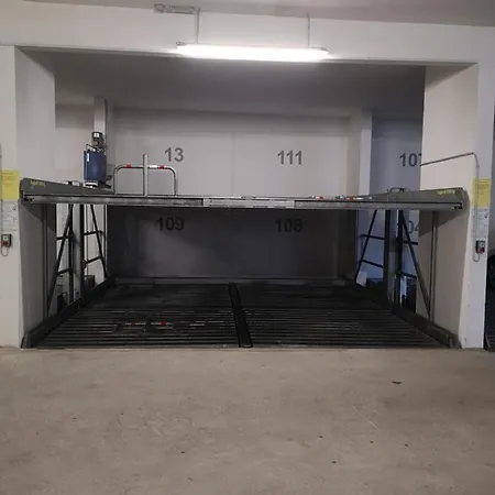 公寓 Appartmenthaus Laura