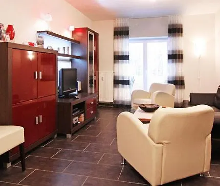 Appartmenthaus Laura Апартаменты Кюлунгсборн