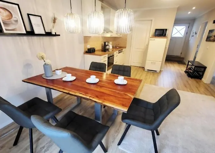 Appartmenthaus Laura شقة Ostseebad Kühlungsborn