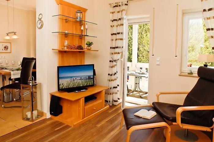 شقة Appartmenthaus Laura *